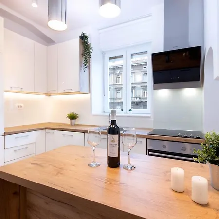 Fiorello Apartament
